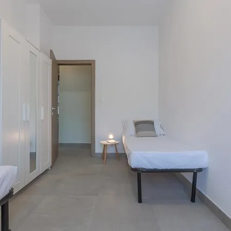 Ferrara Biscay Bay Apartment With Balconies Exterior photo